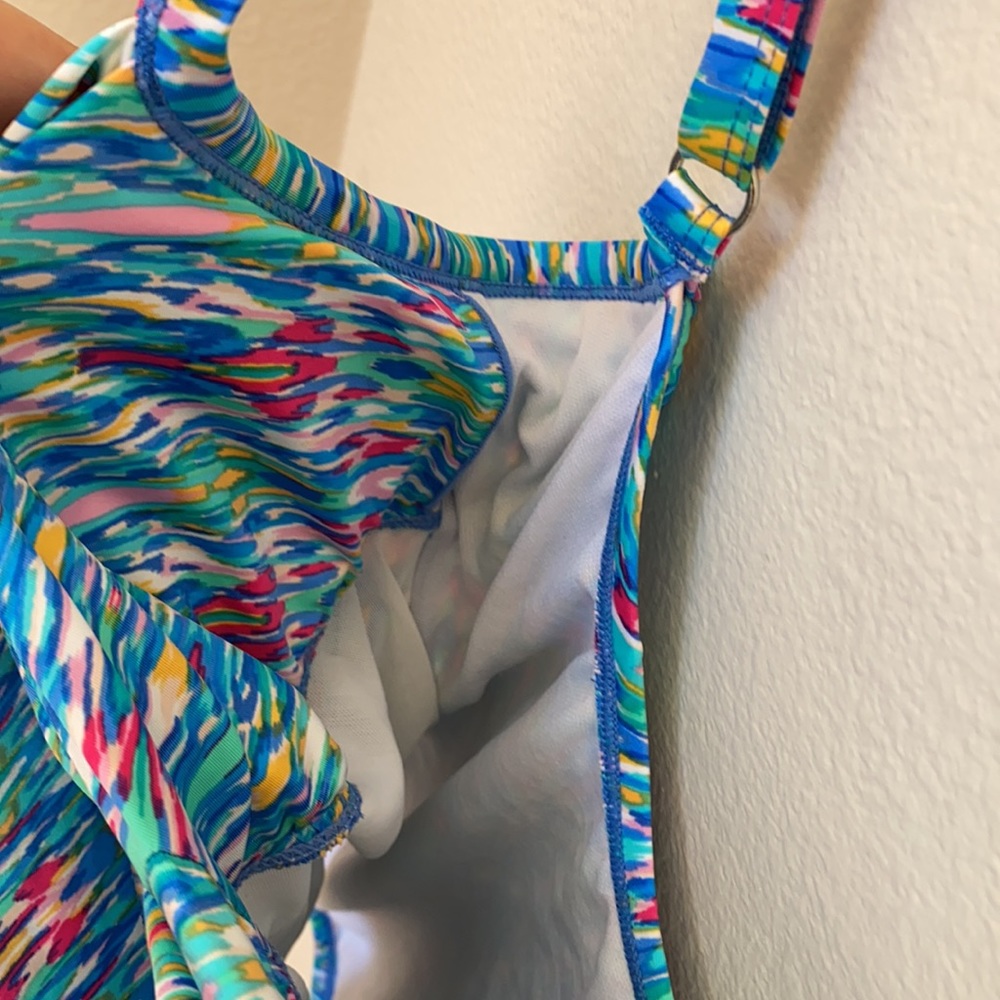 Swimsuit - Picture 3 of 5